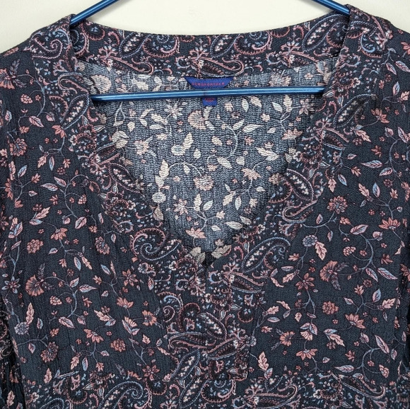 Aeropostale Y2K Navy Pink Floral Long Bell Sleeve Hippie Fit Flair V Neck Top M - Picture 4 of 9